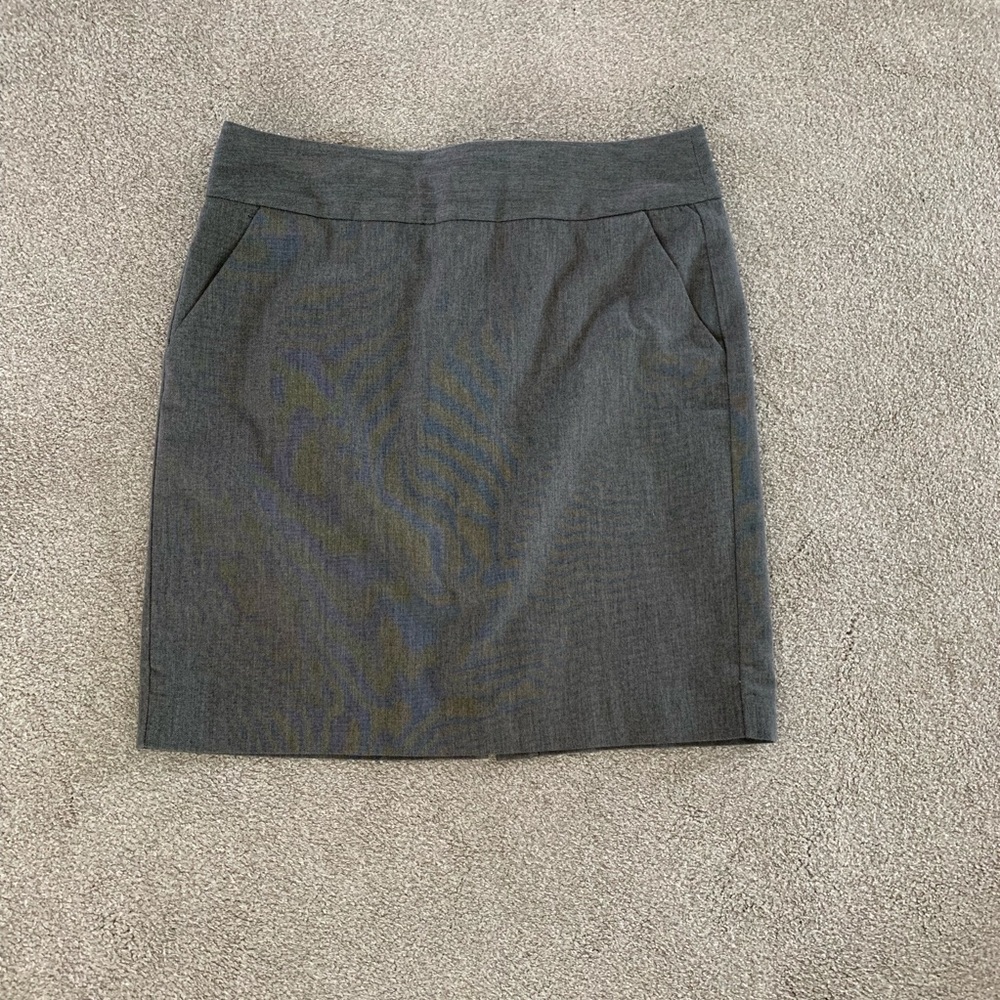 Banana Republic gray pencil skirt size 10